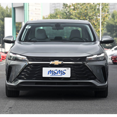 2023 Chevrolet Cruze Yue Xiang 1.5L Doppelkupplung Kraftstoff Auto LED Tageslicht für die Sicherheit