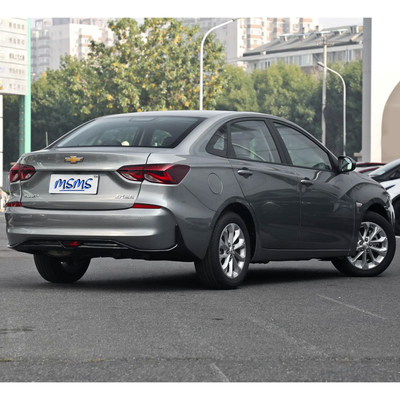 2023 Chevrolet Cruze Yue Xiang 1.5L Doppelkupplung Kraftstoff Auto LED Tageslicht für die Sicherheit