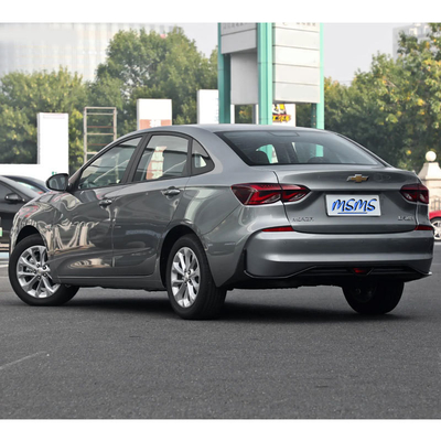 2023 Chevrolet Cruze Yue Xiang 1.5L Doppelkupplung Kraftstoff Auto LED Tageslicht für die Sicherheit