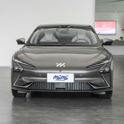 Energiefahrzeuge Zhiji IM L7 Ev Auto für Erwachsene Rein elektrisch Höchstgeschwindigkeit 200 km/h
