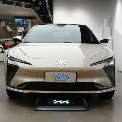Zhiji IM L7 5 Sitzplätze Elektroauto mit 708km Reichweite Lithium-Eisen-Phosphat-Batterie gemacht