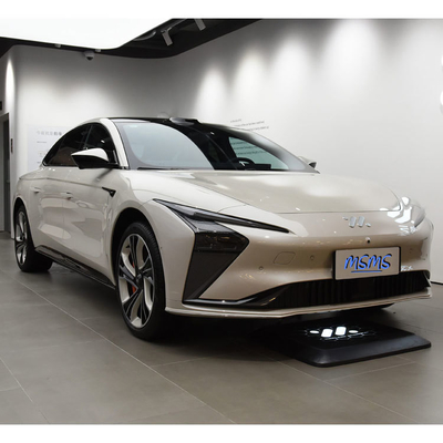 Zhiji IM L7 5 Sitzplätze Elektroauto mit 708km Reichweite Lithium-Eisen-Phosphat-Batterie gemacht